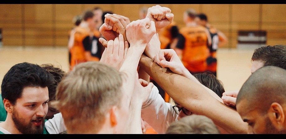 Auftakt mit Sachsenderby