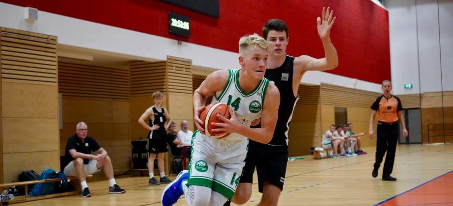 Uni-Riesen vor nächstem Derby