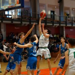 Uni-Riesen mit glücklichem Sieg nach Overtime