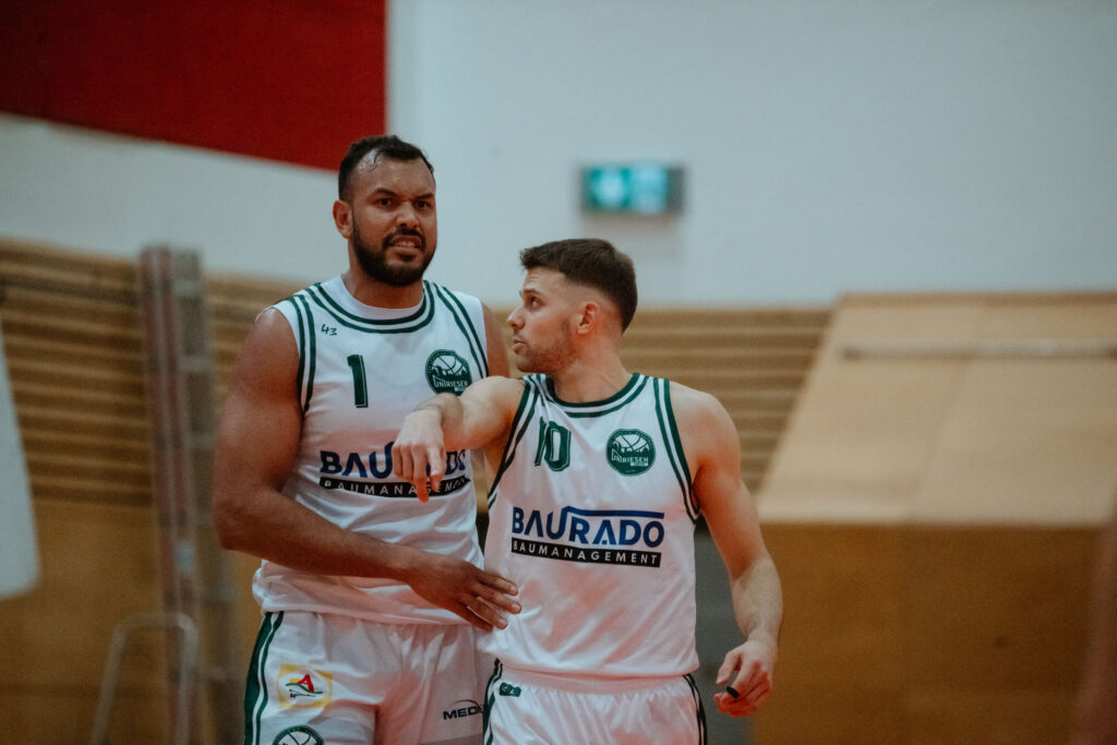 BAURADO UniRiesen mit starkem Auftritt beim Tabellenführer