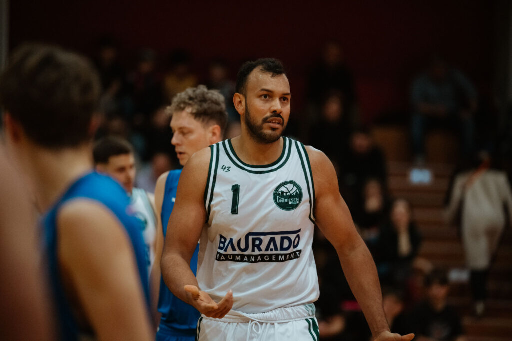 62:73 zum Hauptrundenabschluss: Baurado UniRiesen verliert gegen Weimar